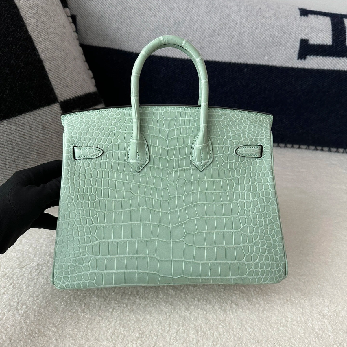 HERMÈS KELLY 28 VERT D’EAU ALLIGATOR – LIMITED EDITION
